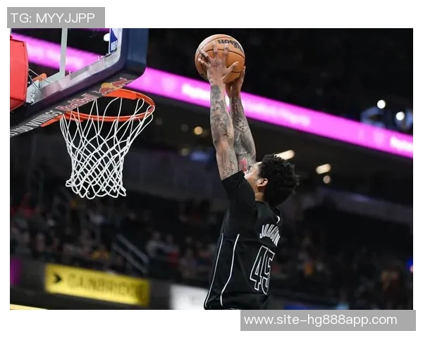 凯尔登约翰逊高效表现9投7中三分2中1贡献19分6篮板1助攻 凯尔登约翰逊高效表现9投7中三分2中1贡献19分6篮板1助攻