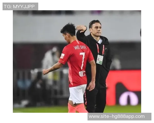 卡纳瓦罗直言韦世豪技术出众但体能不足呼吁加强力量训练 卡纳瓦罗直言韦世豪技术出众但体能不足呼吁加强力量训练